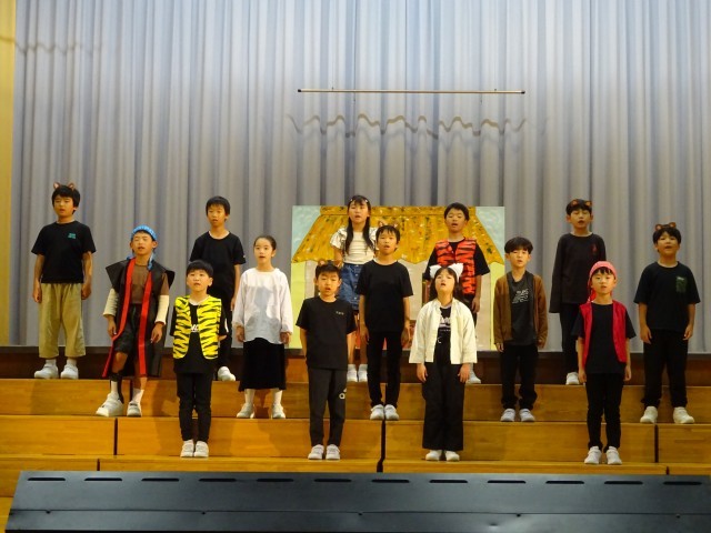３年