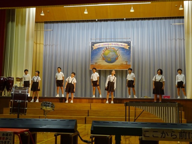 ４年