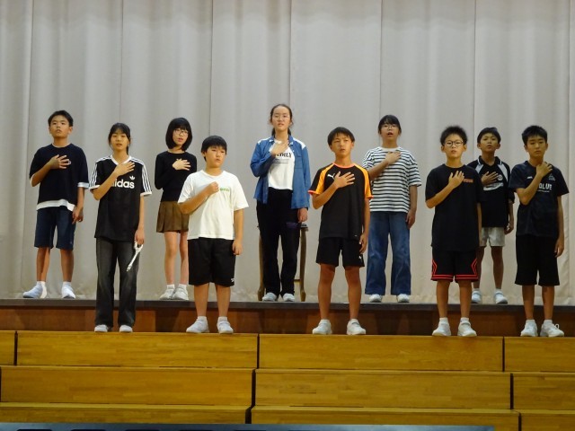 ６年