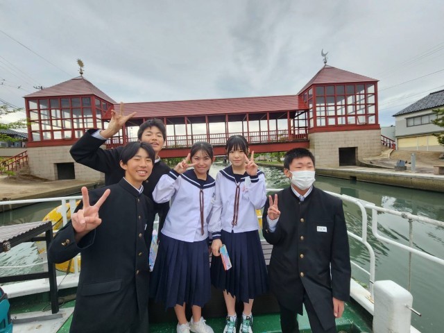 内川の遊覧船です。