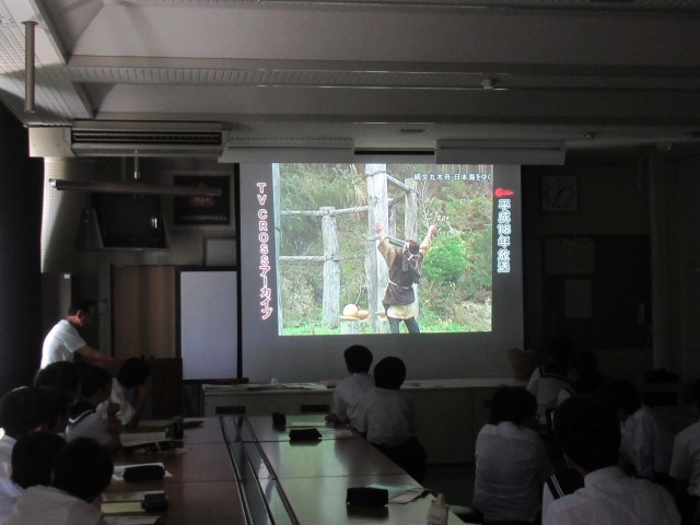 ＤＶＤ鑑賞会２　鑑賞中